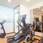 Artiem Capri 마혼