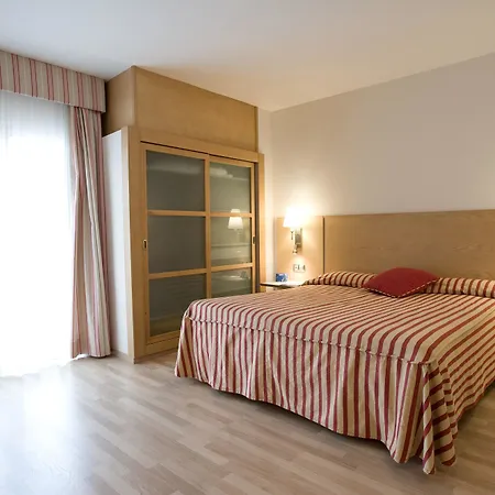 Artiem Capri Mahon (Menorca)