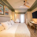 Artiem Capri 4* ماهون