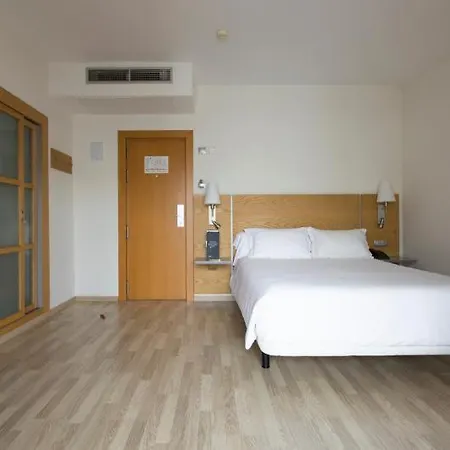 Artiem Capri 4*