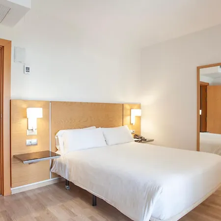 Artiem Capri 4*