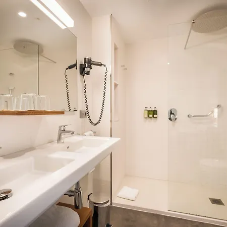Hotel Artiem Capri 4*