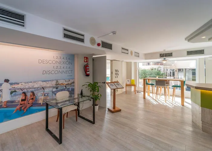 Hotel Artiem Capri 4*