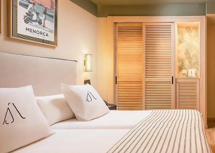 Artiem Capri Maó (Mahón)