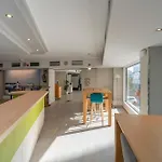 Artiem Capri 4* 마혼