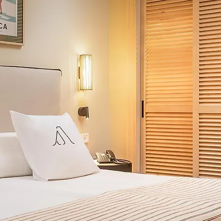 Artiem Capri 4*